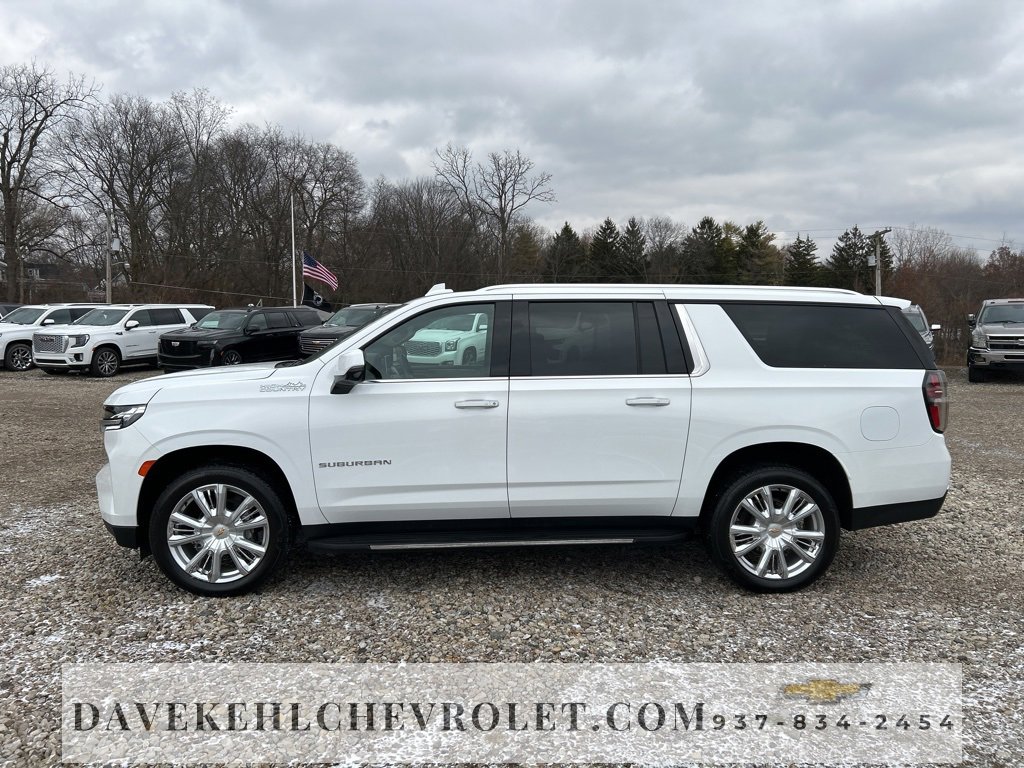 Certified 2023 Chevrolet Suburban High Country image 2