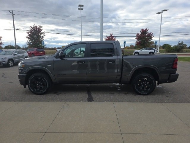 New 2026 RAM 1500 4x4 Crew Cab image 11