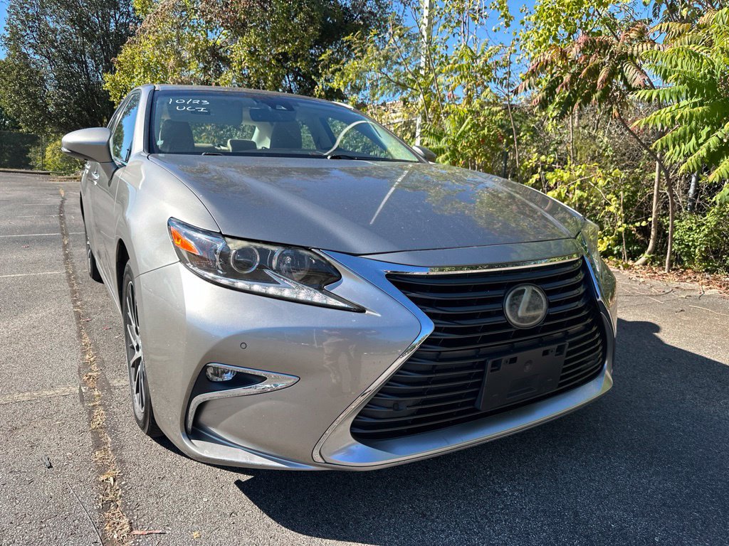 Used 2017 Lexus ES 350 w/ Navigation System Package FWD image 1