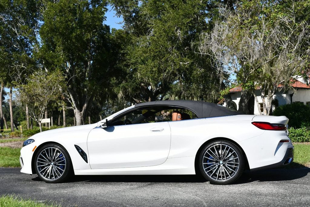 Used 2022 BMW M850i xDrive Convertible w/ Driving Assistance Package AWD/4WD image 4