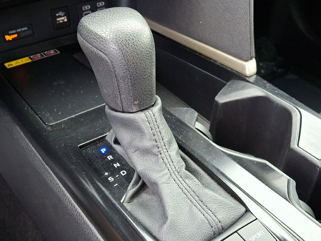 Certified 2025 Toyota Camry LE FWD image 18