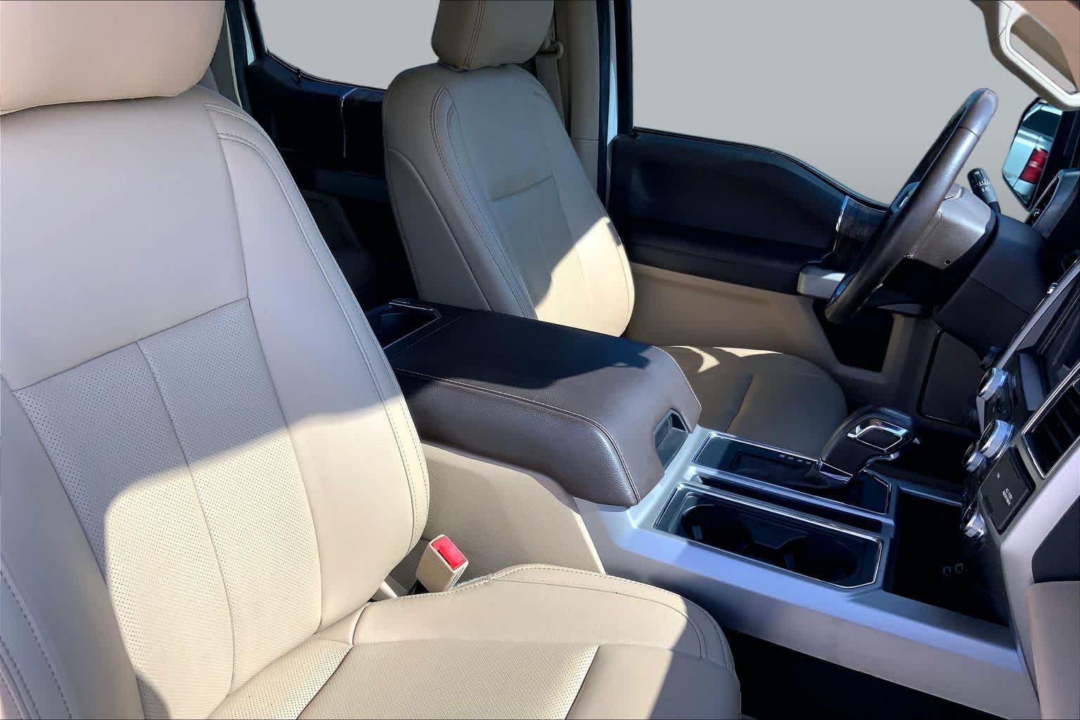 Used 2019 Ford F150 Lariat w/ Equipment Group 502A Luxury AWD/4WD image 9