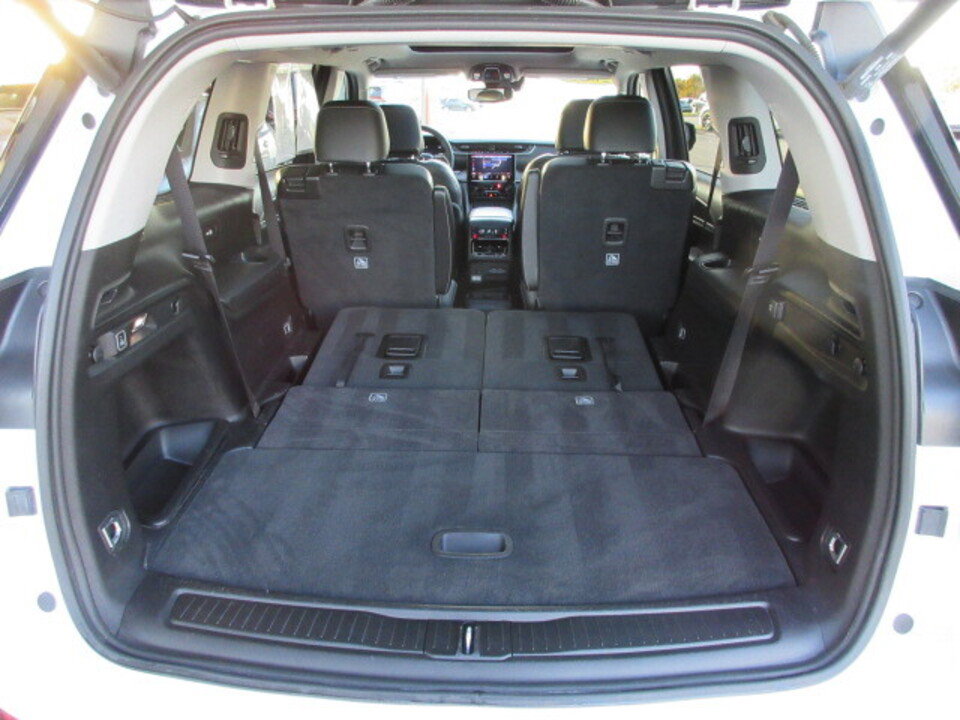 Used 2023 Jeep Grand Cherokee L Limited w/ Trailer Tow Group (B) image 36