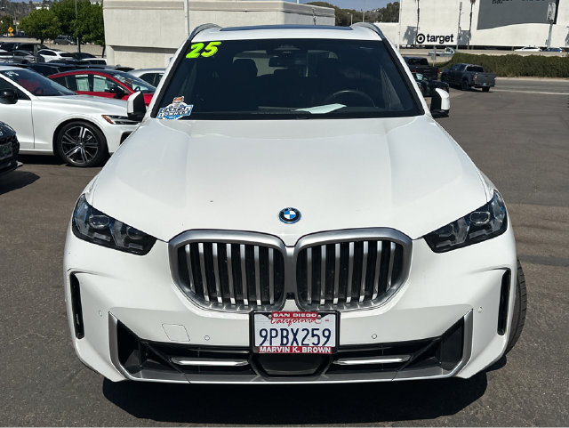 Used 2025 BMW X5 xDrive50e AWD/4WD image 2