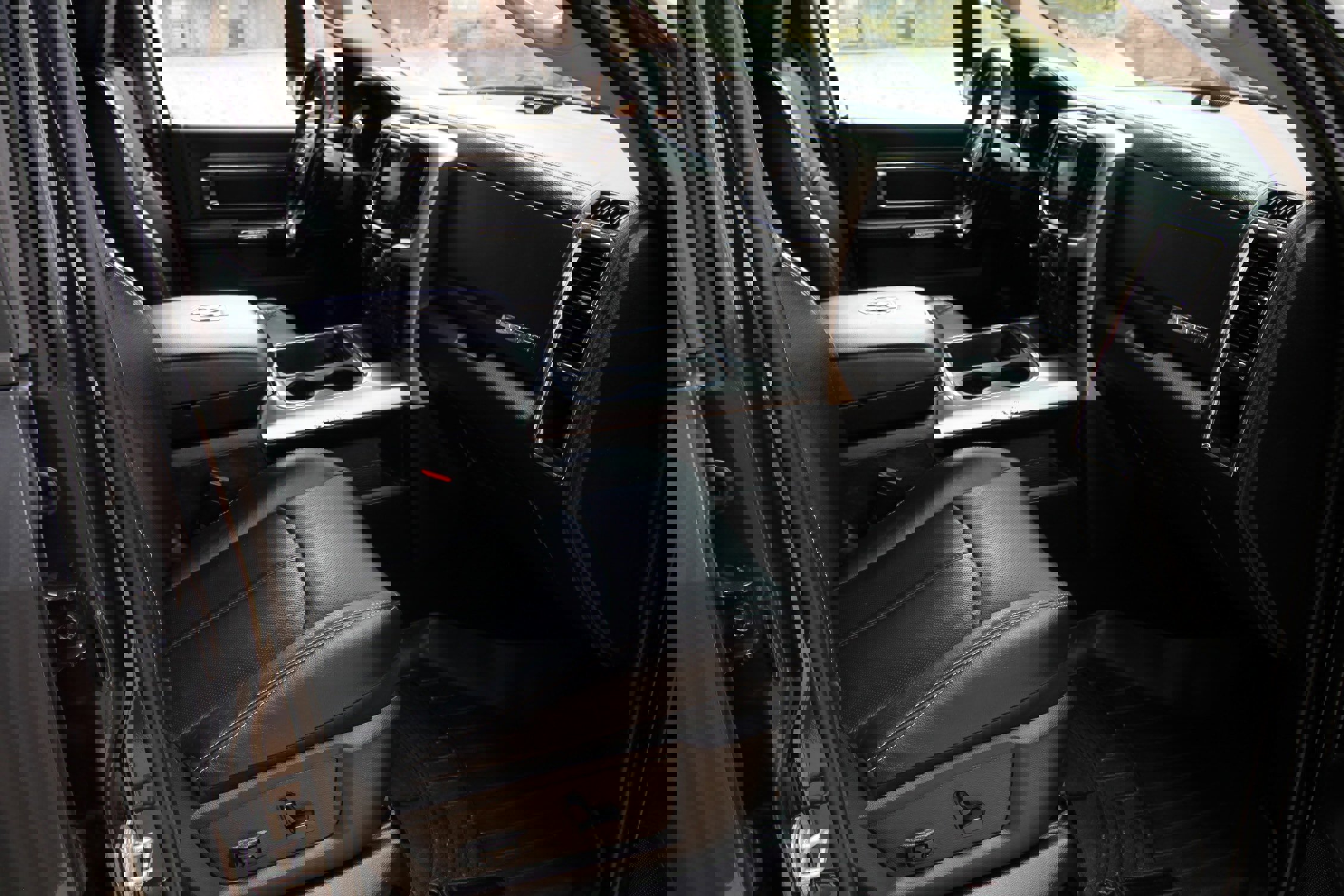 Used 2018 RAM 3500 Laramie w/ Convenience Group image 38