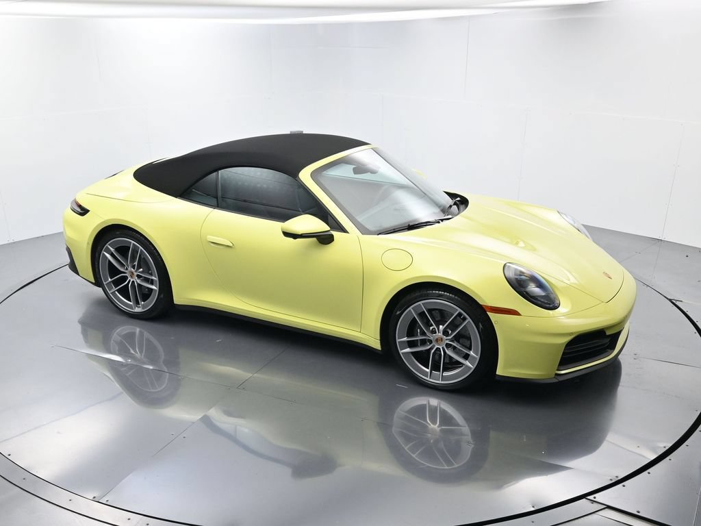 Certified 2025 Porsche 911 Carrera RWD image 32