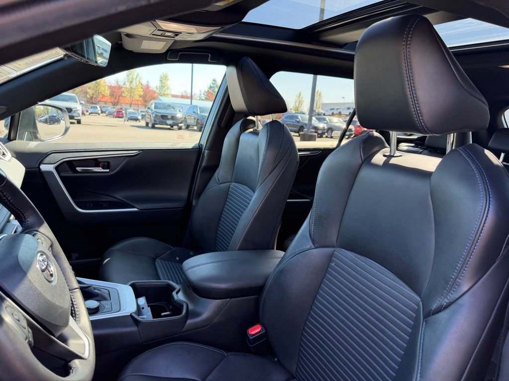 Used 2022 Toyota RAV4 XSE image 16