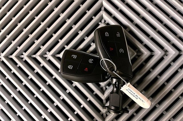 Used 2024 GMC Canyon AT4 w/ Canyon Safety Plus Package image 10