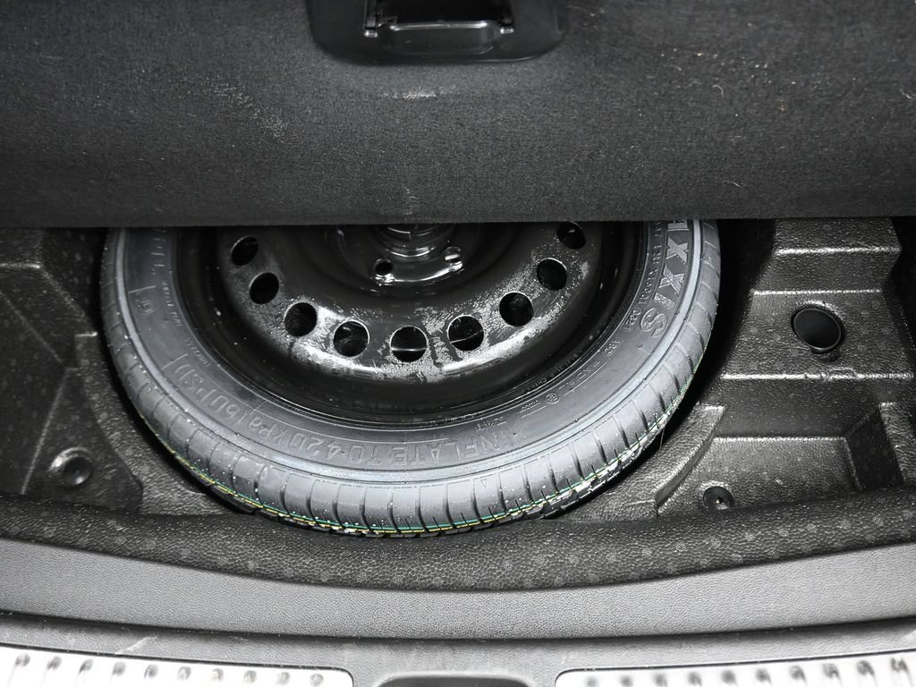 Used 2021 Buick Envision Essence AWD/4WD image 49