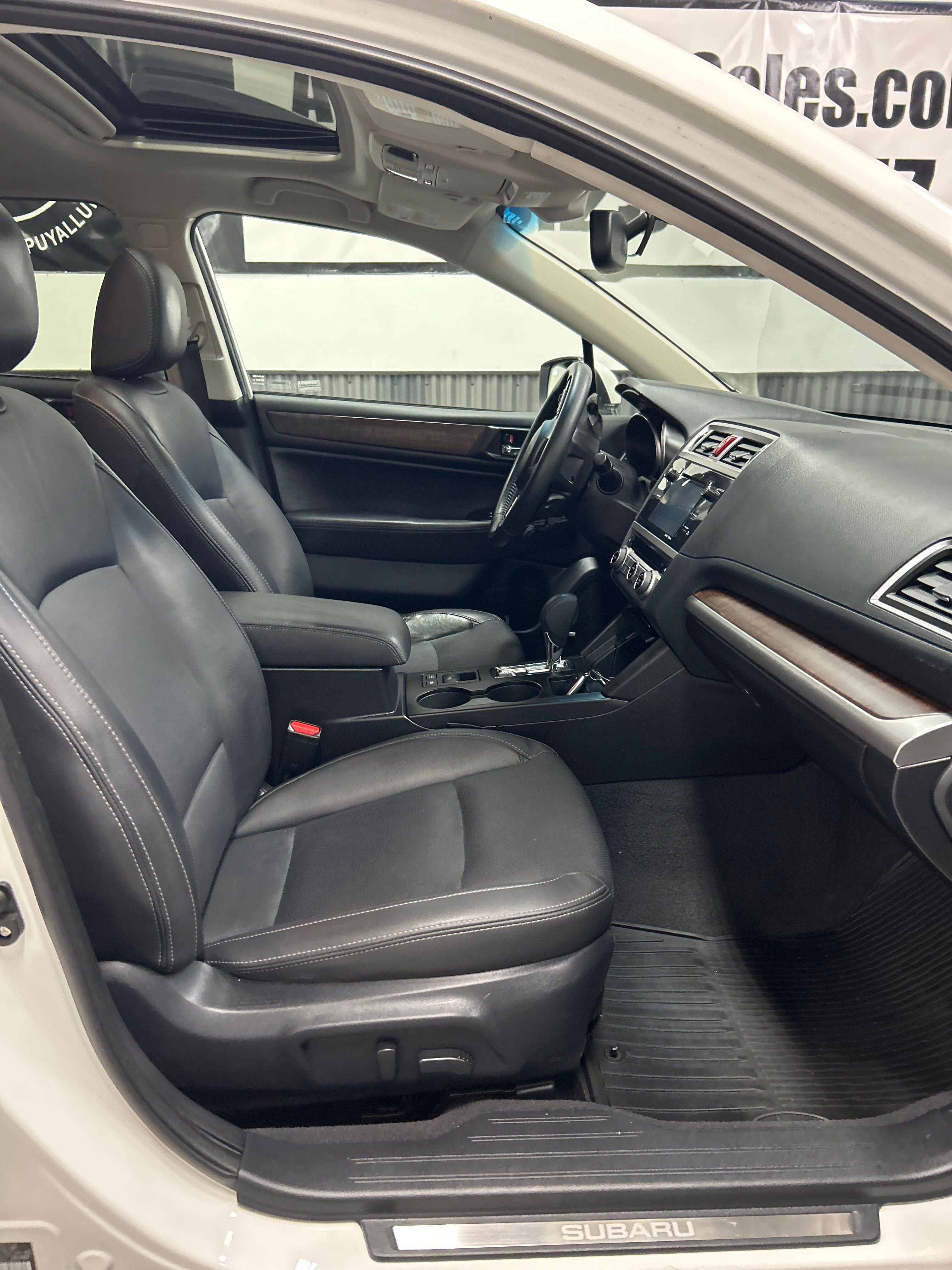 Used 2016 Subaru Outback 2.5i Limited AWD/4WD image 13