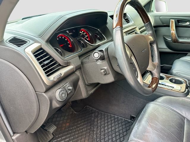 Used 2013 GMC Acadia Denali image 10
