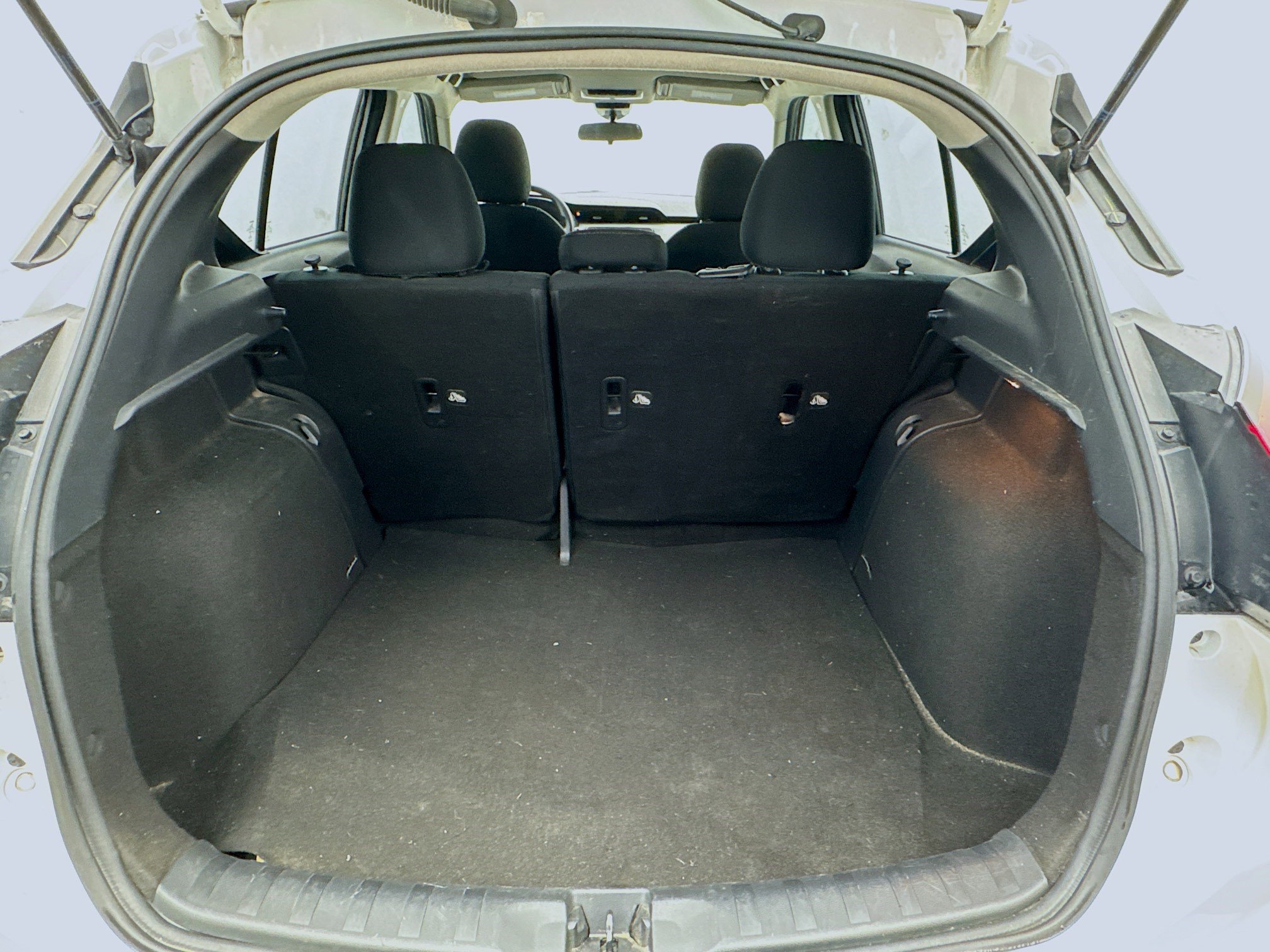 Used 2022 Nissan Kicks SV image 17