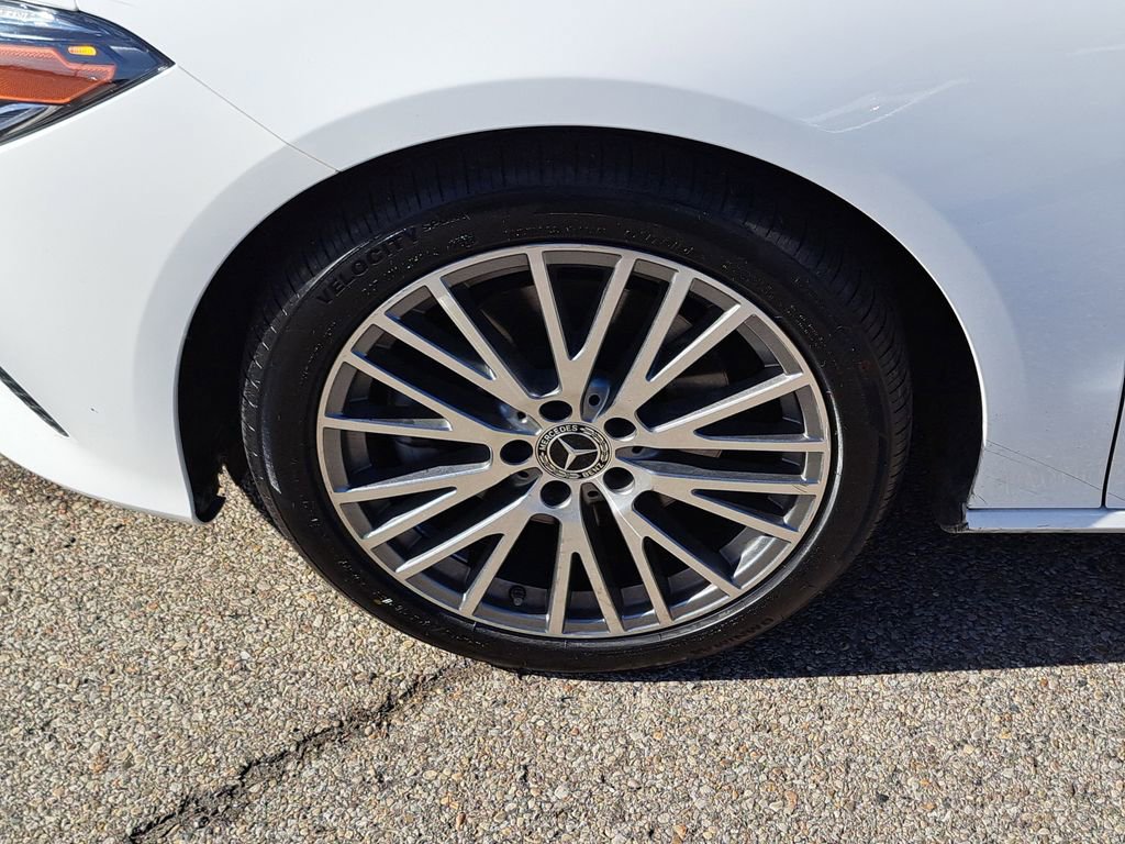 Used 2022 Mercedes-Benz CLA 250 image 9