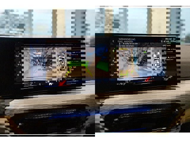 New 2026 BMW 330i xDrive Sedan w/ Convenience Package image 71