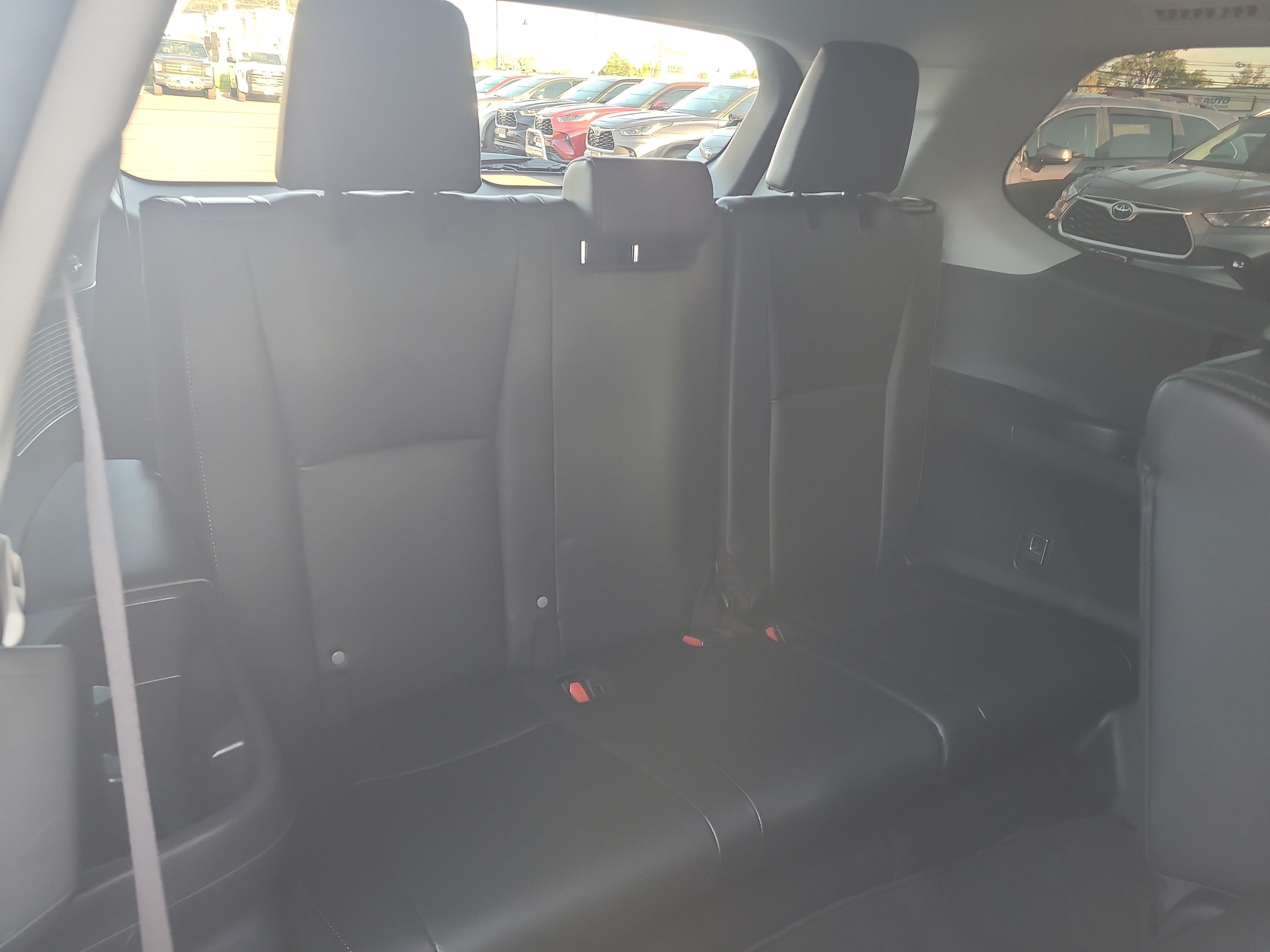 Certified 2024 Toyota Grand Highlander AWD image 28