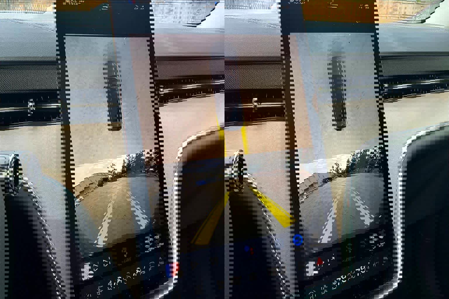 Used 2025 Volvo EX90 Ultra image 24