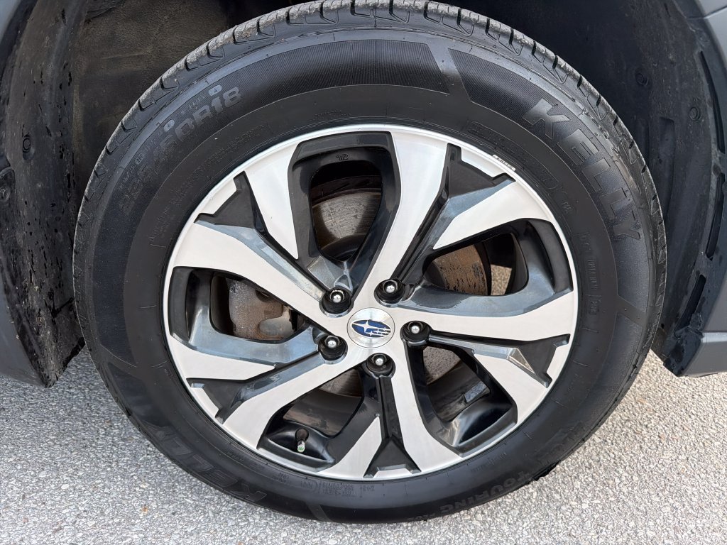 Used 2022 Subaru Outback Limited AWD/4WD image 19