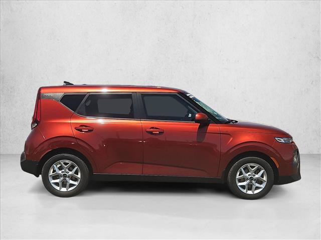 Used 2020 Kia Soul S FWD image 4