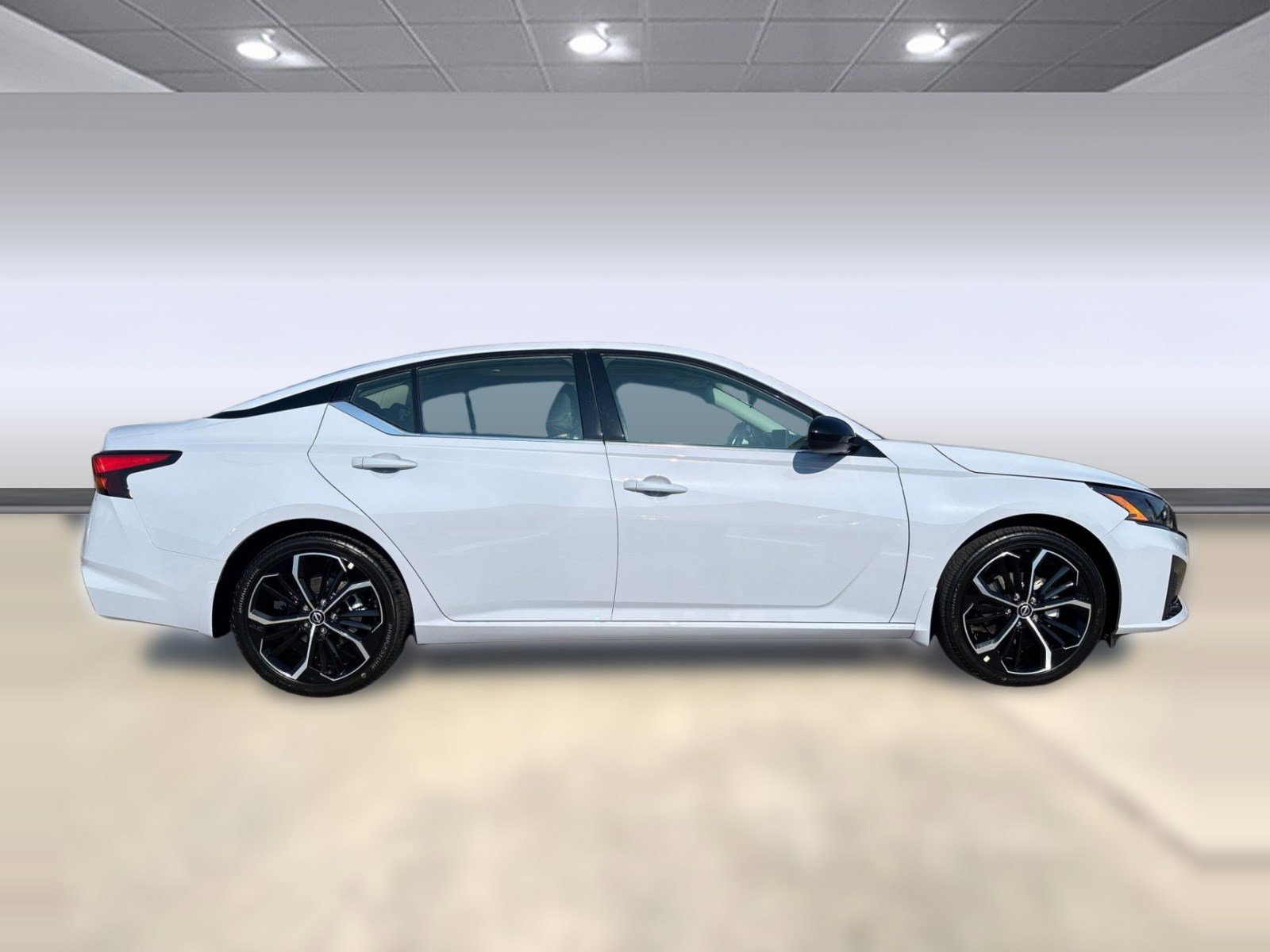 New 2025 Nissan Altima 2.5 SR w/ SR Premium Package FWD image 8