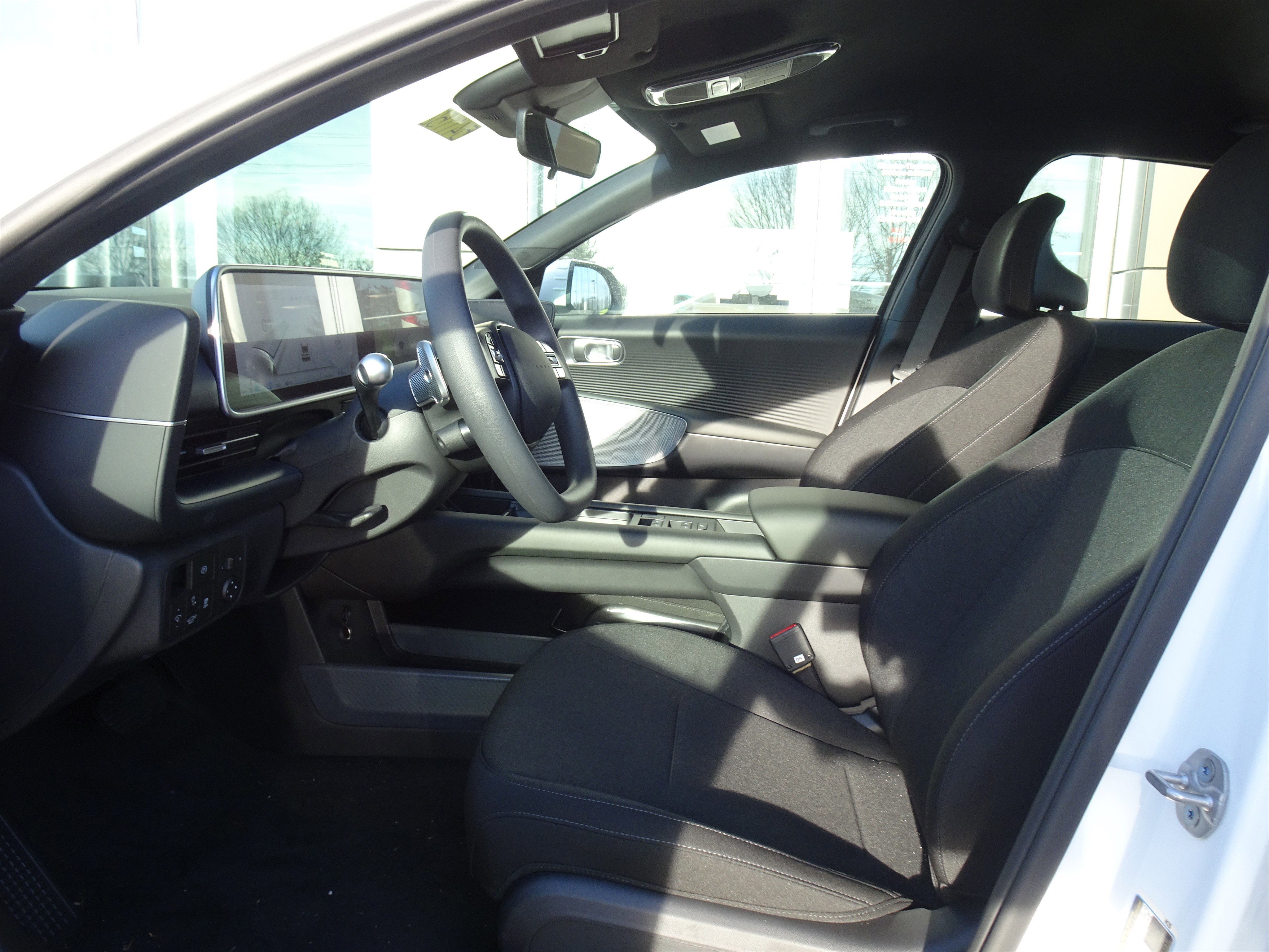 New 2025 Hyundai Ioniq 6 SE image 8