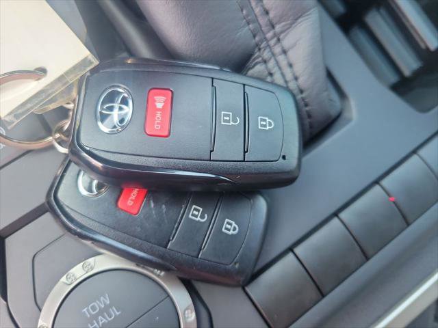 Certified 2025 Toyota Tacoma SR5 image 37