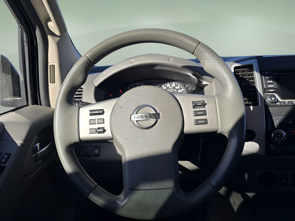 Used 2017 Nissan Frontier SV image 28
