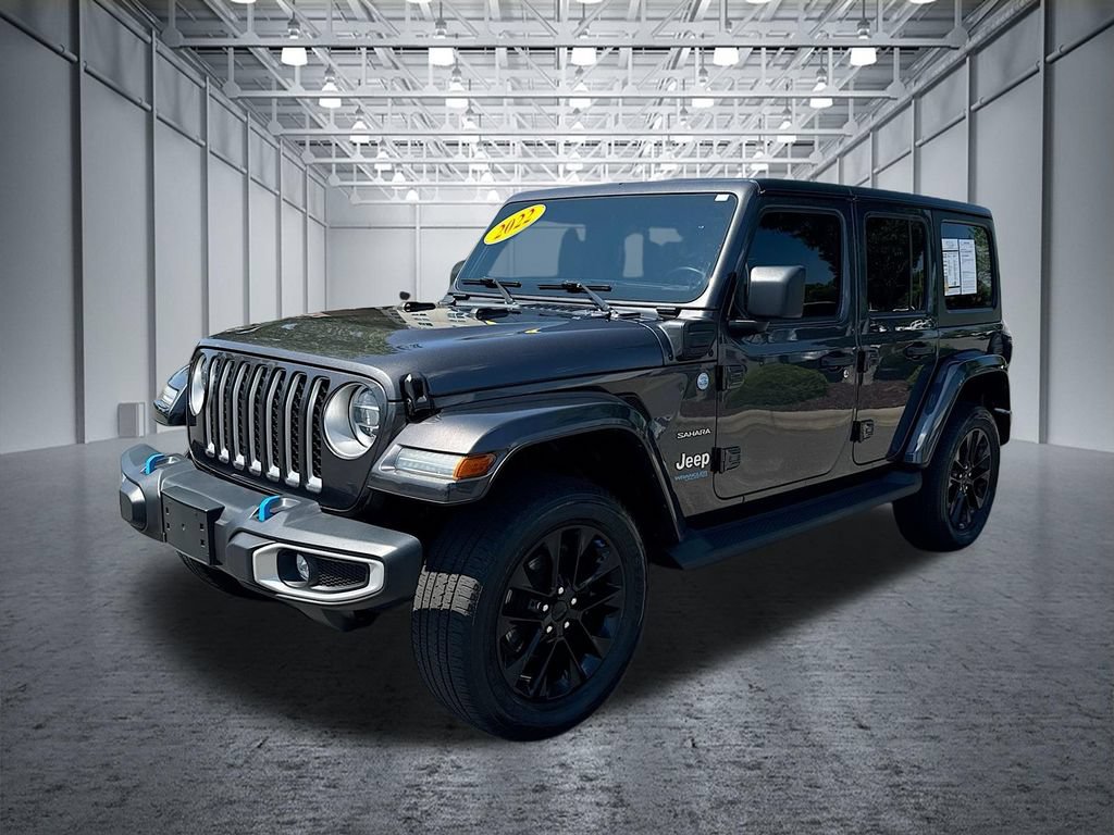 Used 2022 Jeep Wrangler Unlimited Sahara w/ Cold Weather Group AWD/4WD image 3