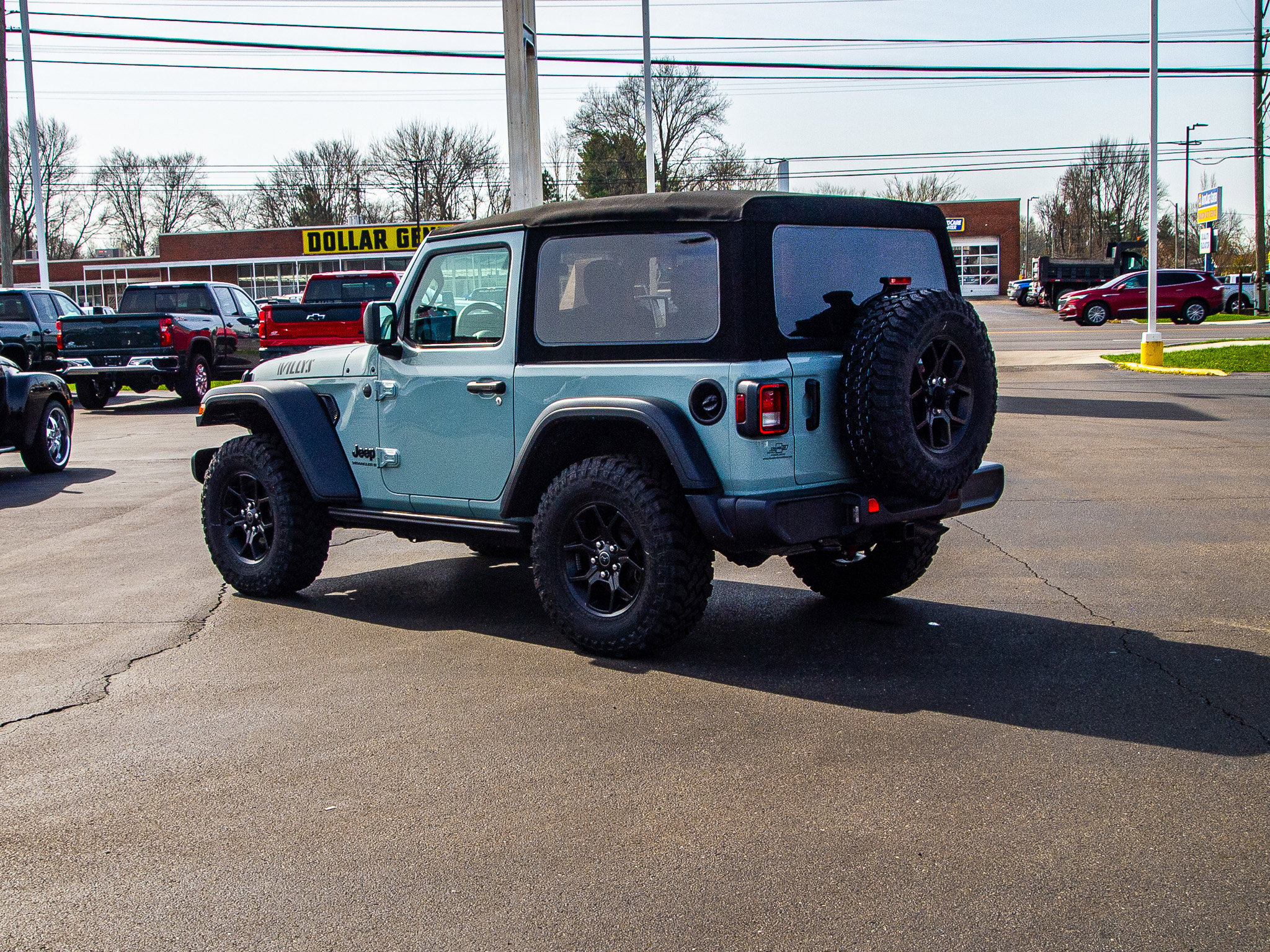 Used 2024 Jeep Wrangler Willys AWD/4WD image 5