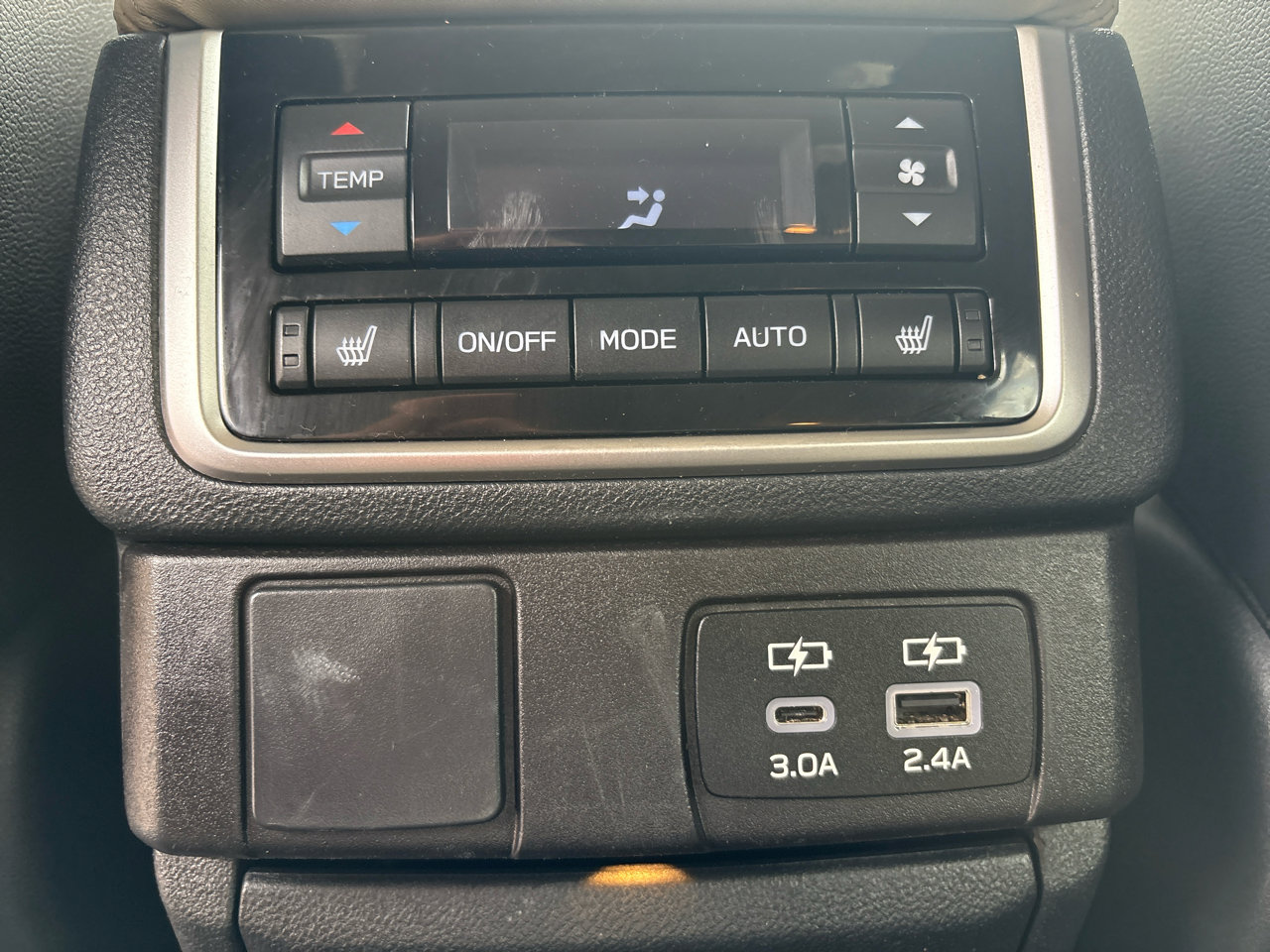 Used 2023 Subaru Ascent Limited image 24