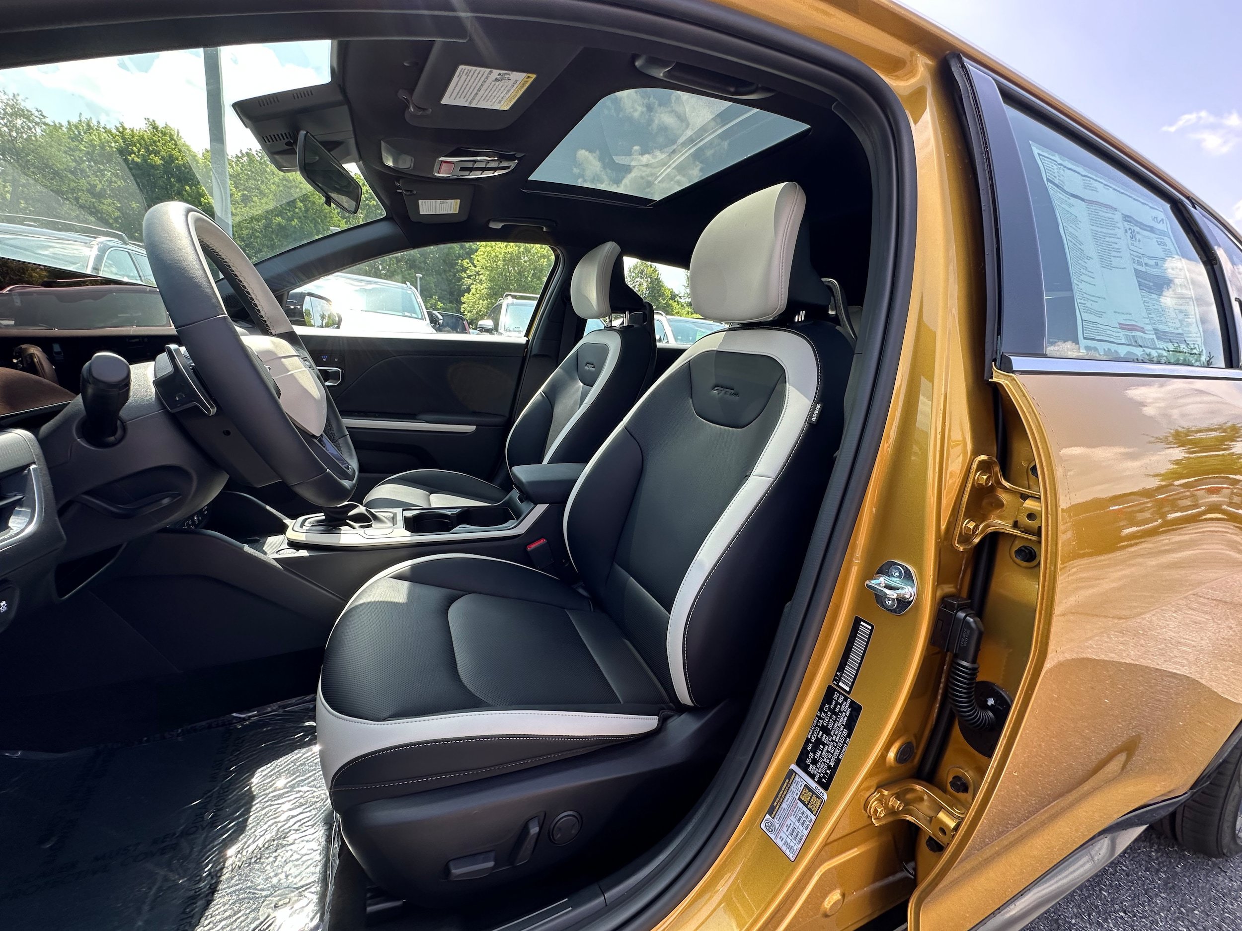 New 2026 Kia K4 GT-Line w/ GT-Line Premium Package FWD image 23