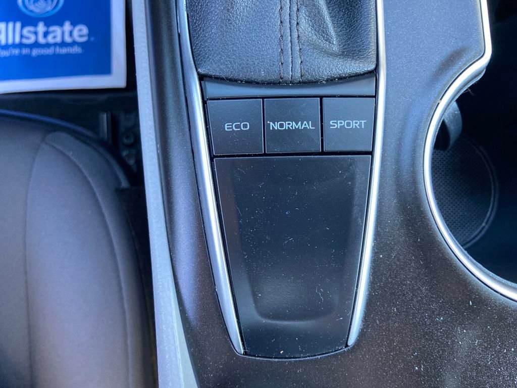 Used 2023 Toyota Camry LE image 27