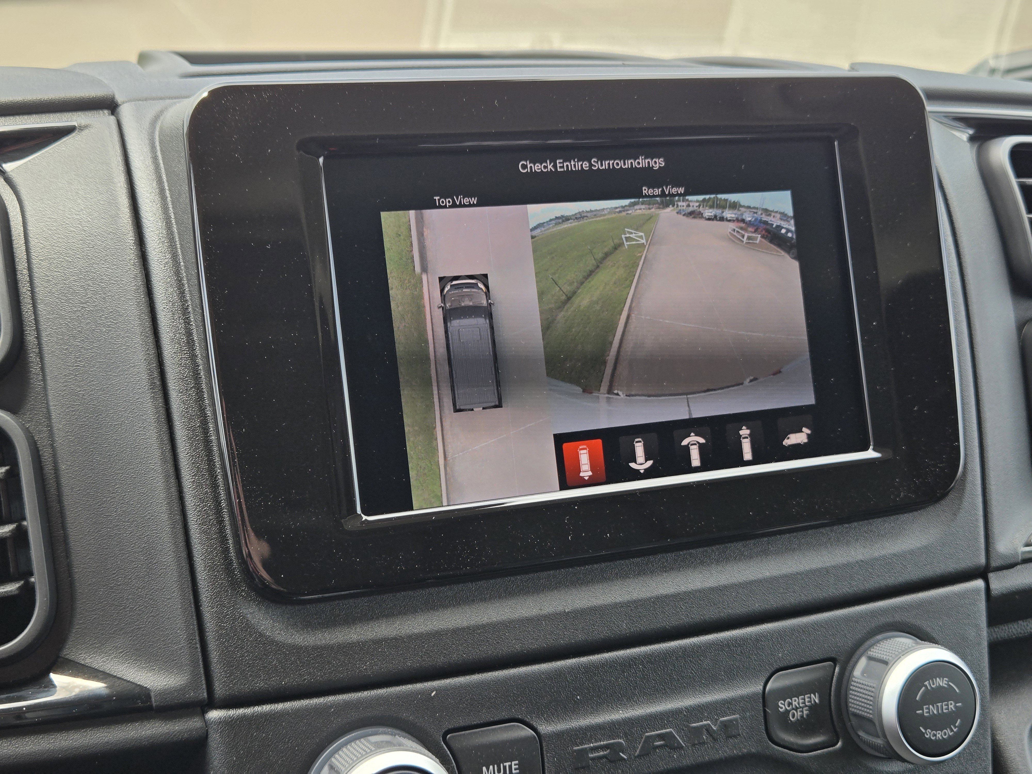 New 2026 RAM ProMaster 2500 w/ Advanced Safety Group FWD image 11