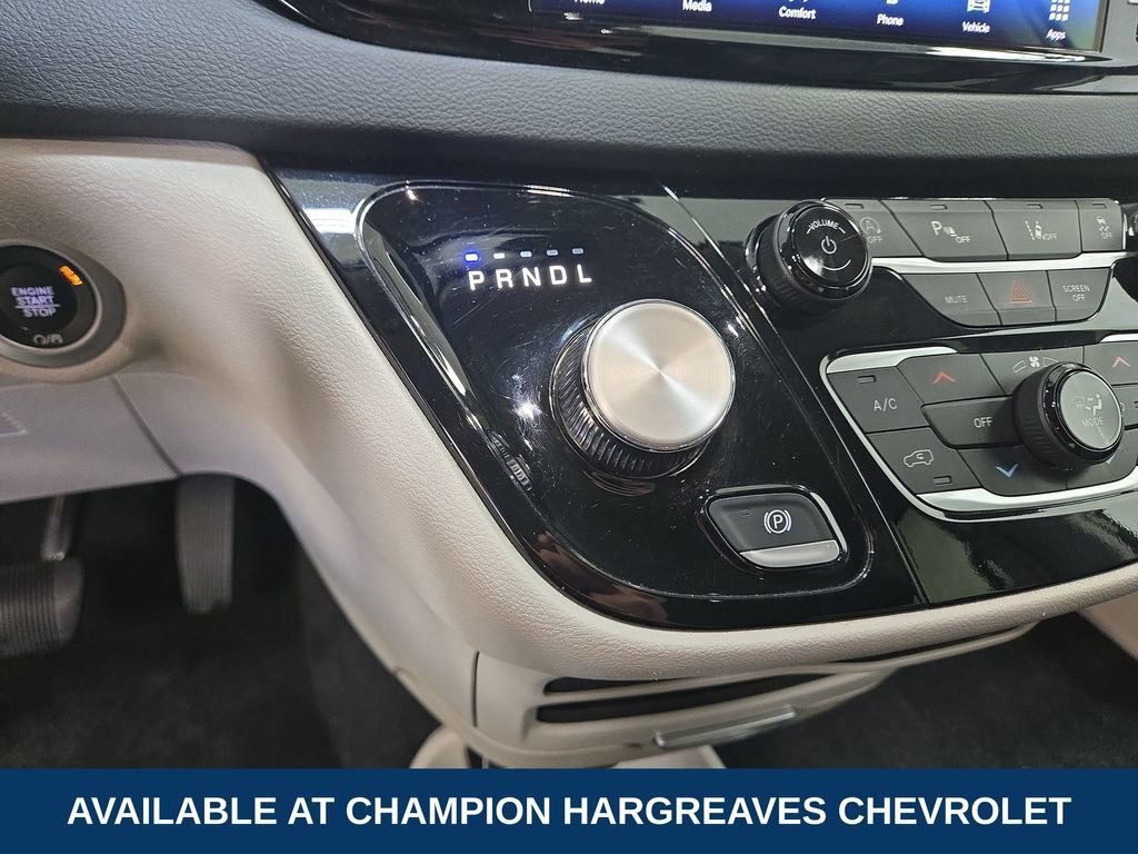 Used 2024 Chrysler Pacifica Touring-L FWD image 21