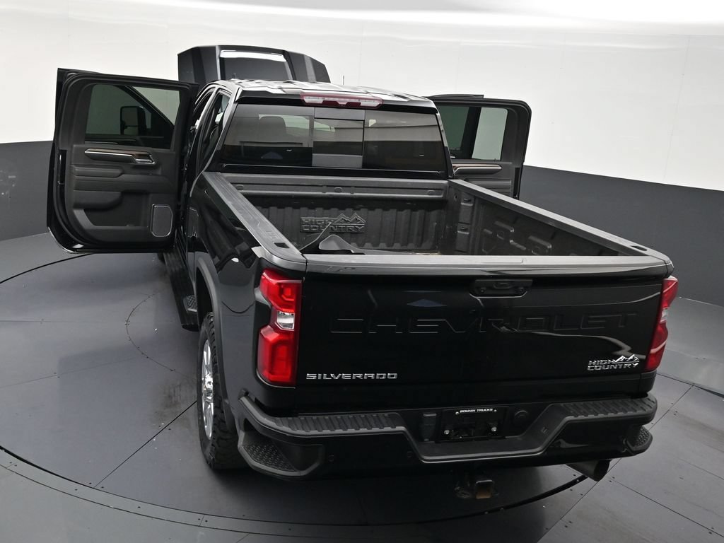 Used 2024 Chevrolet Silverado 2500 High Country w/ High Country Premium Package AWD/4WD image 29