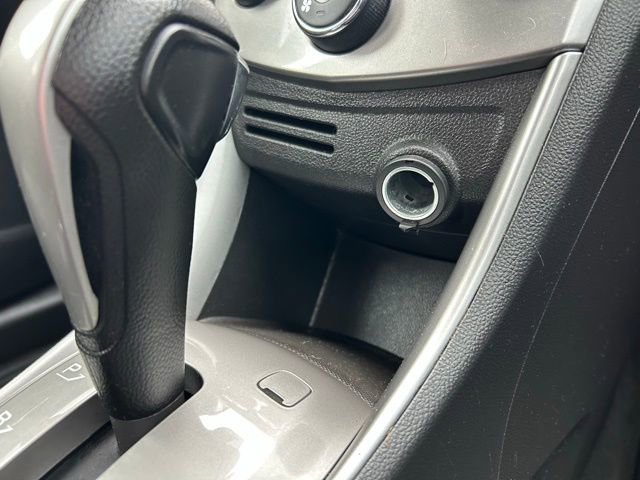 Used 2016 Chevrolet Trax LT w/ LT Convenience Package AWD/4WD image 16