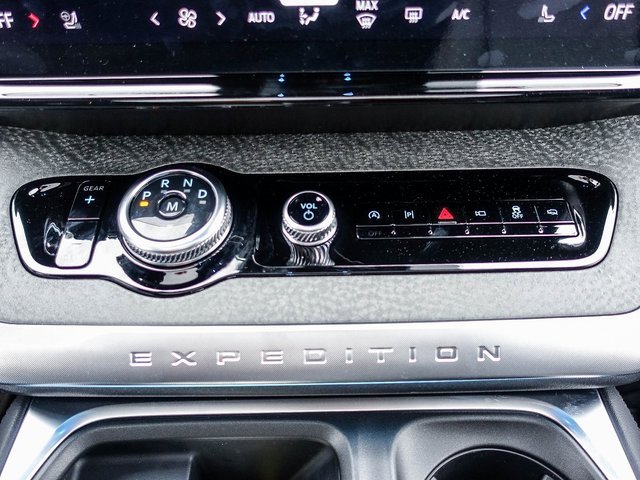 New 2025 Ford Expedition Tremor image 14
