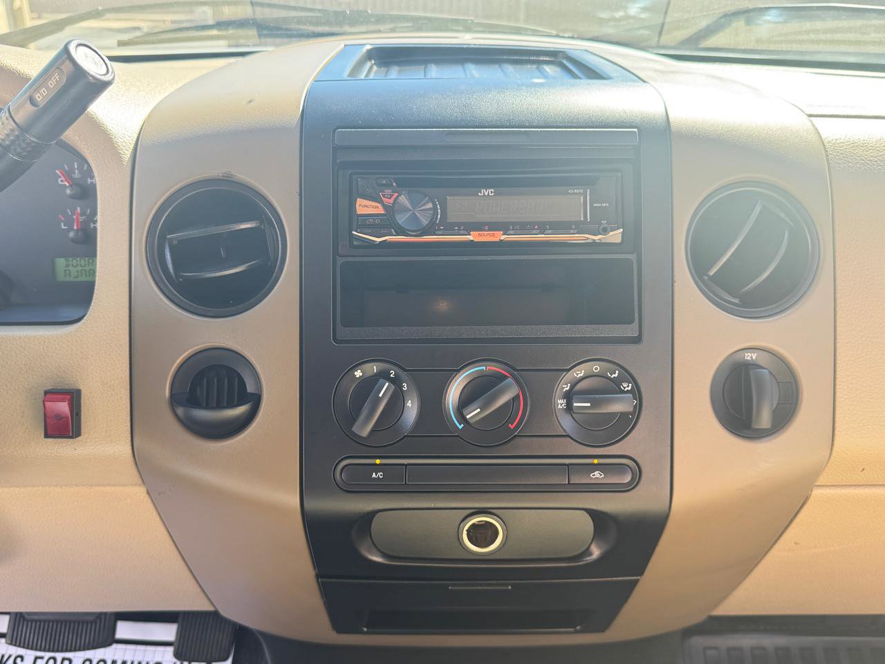 Used 2007 Ford F150 STX image 36