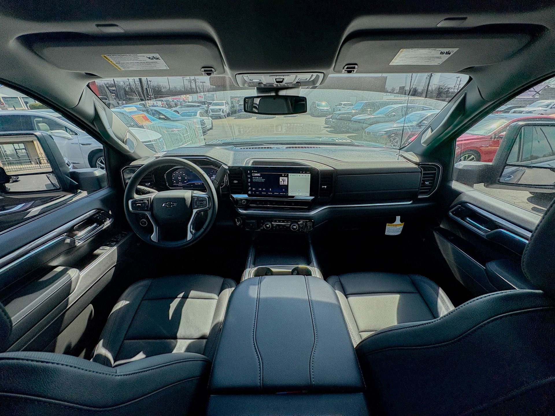 Used 2025 Chevrolet Silverado 2500 LTZ w/ LTZ Plus Package image 25