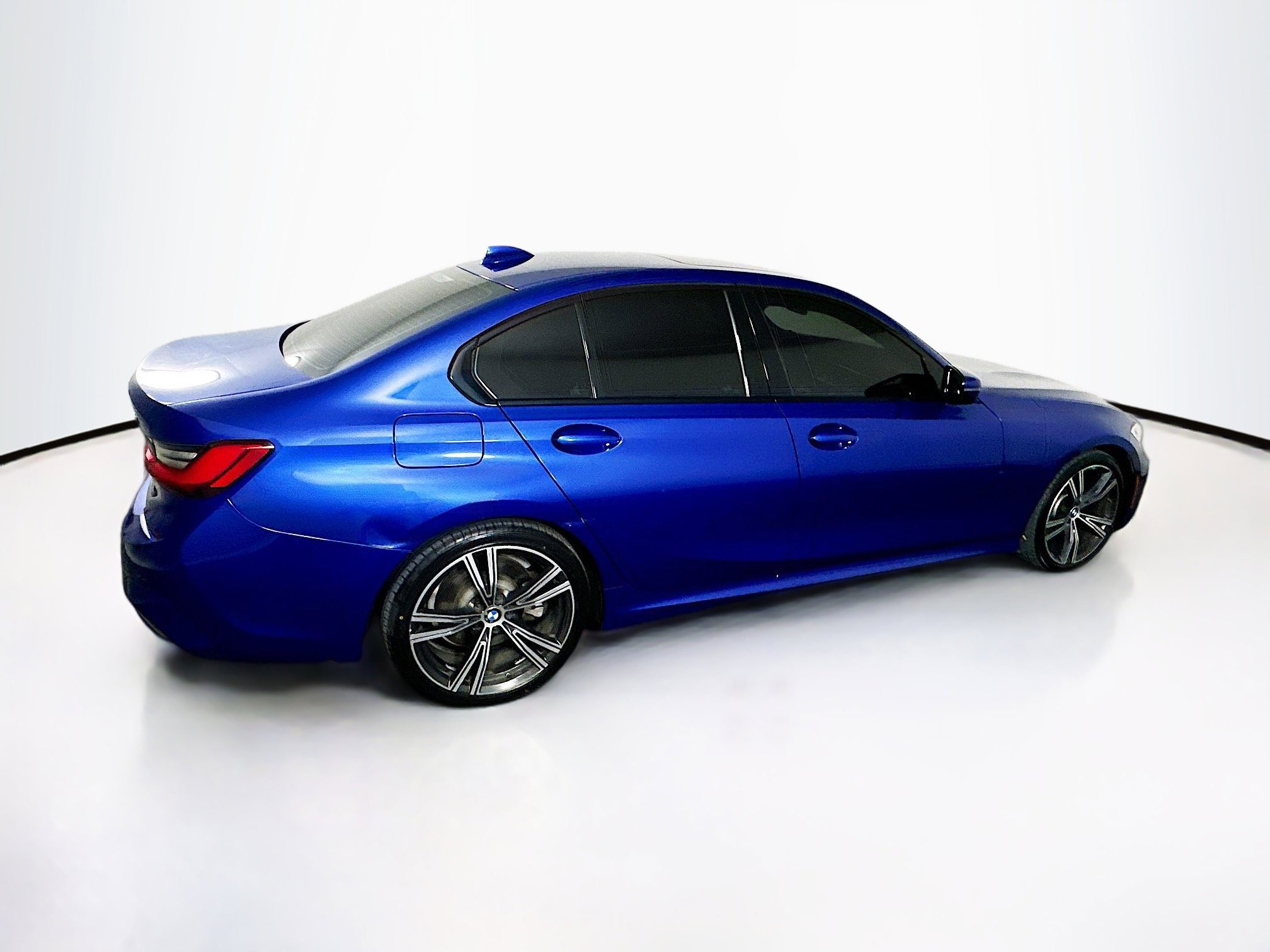 Used 2021 BMW 330i xDrive Sedan w/ M Sport Package image 10