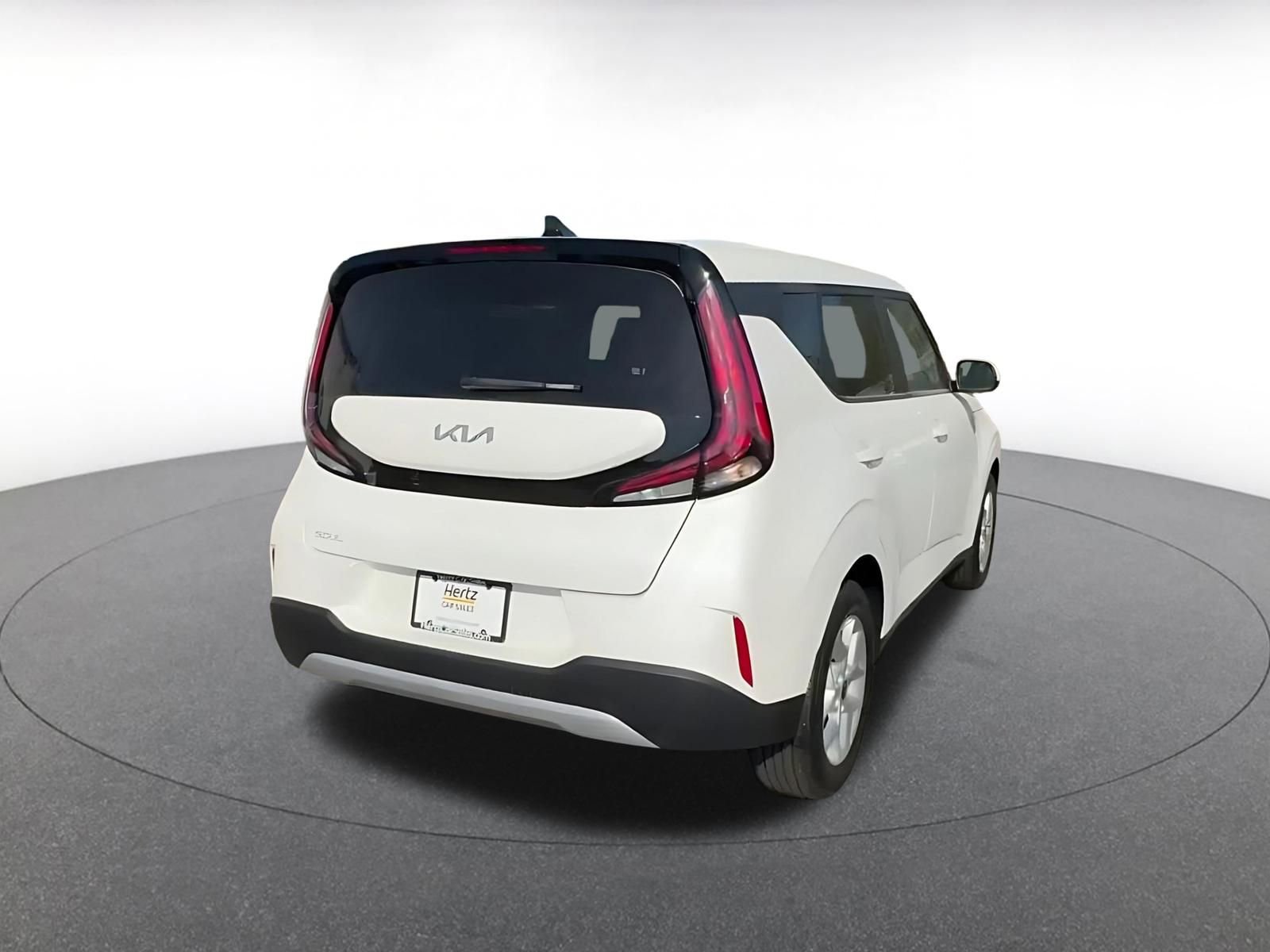 Used 2025 Kia Soul LX w/ LX Technology Package image 14