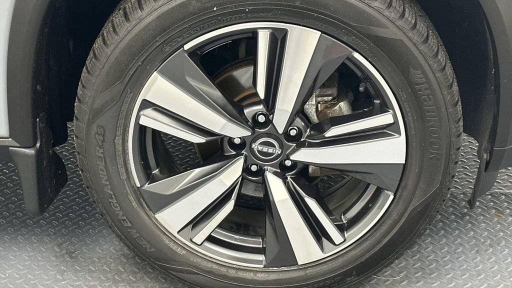 Certified 2023 Nissan Rogue Platinum w/ Platinum Premium Package image 21