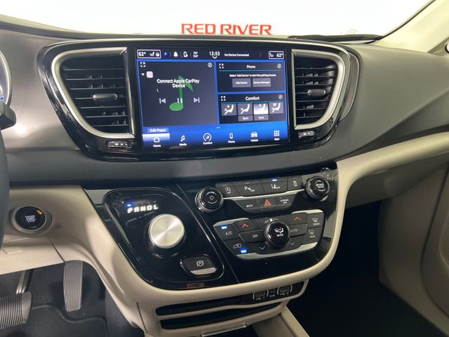 Used 2024 Chrysler Pacifica Touring-L image 20