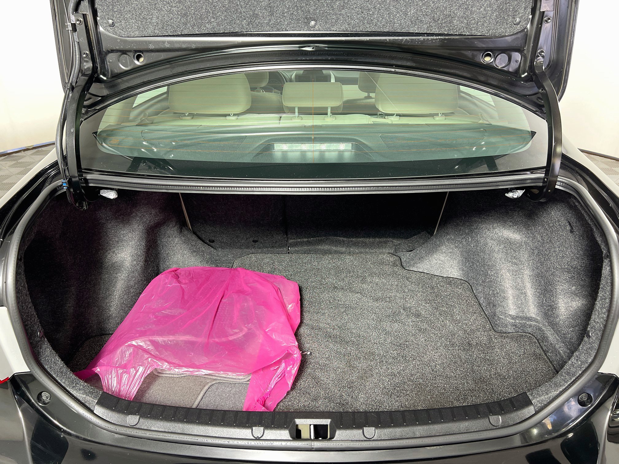 Used 2013 Toyota Corolla L FWD image 20