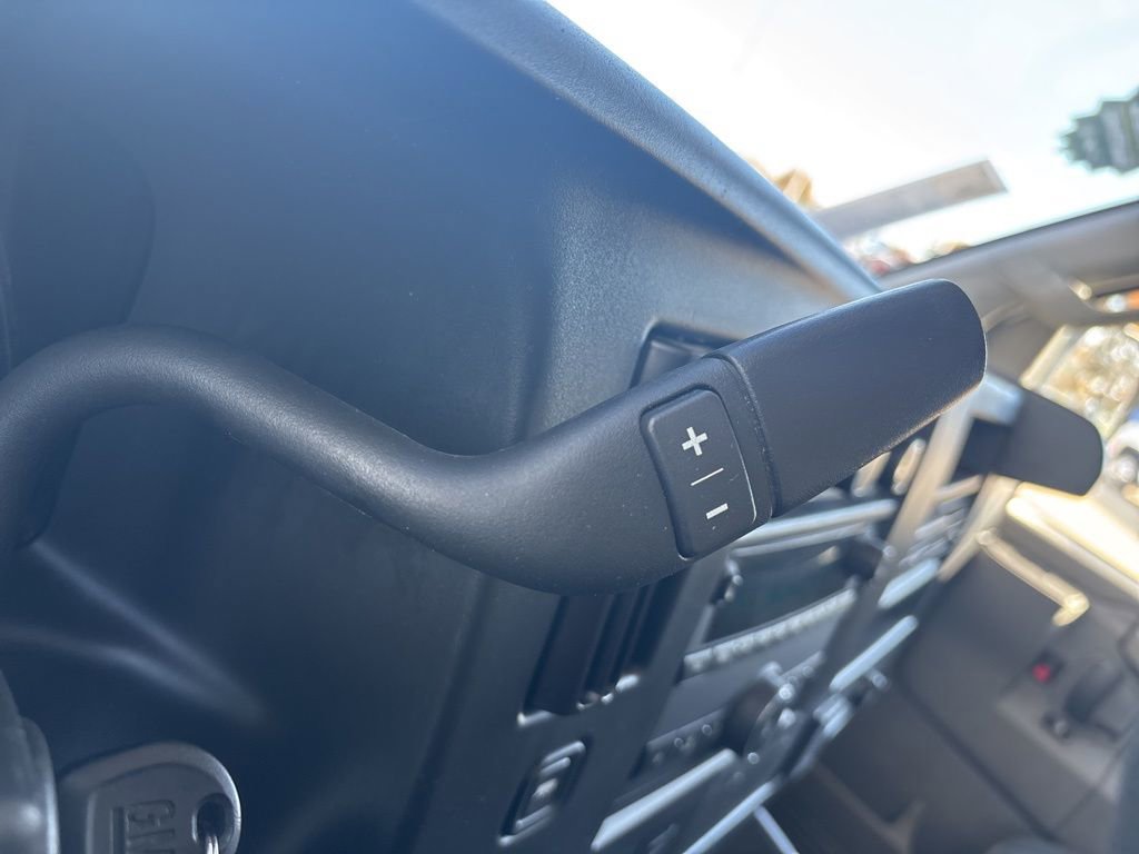 Used 2023 Chevrolet Express 2500 w/ Driver Convenience Package image 20