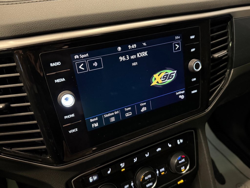 Used 2020 Volkswagen Atlas Cross Sport SEL image 13