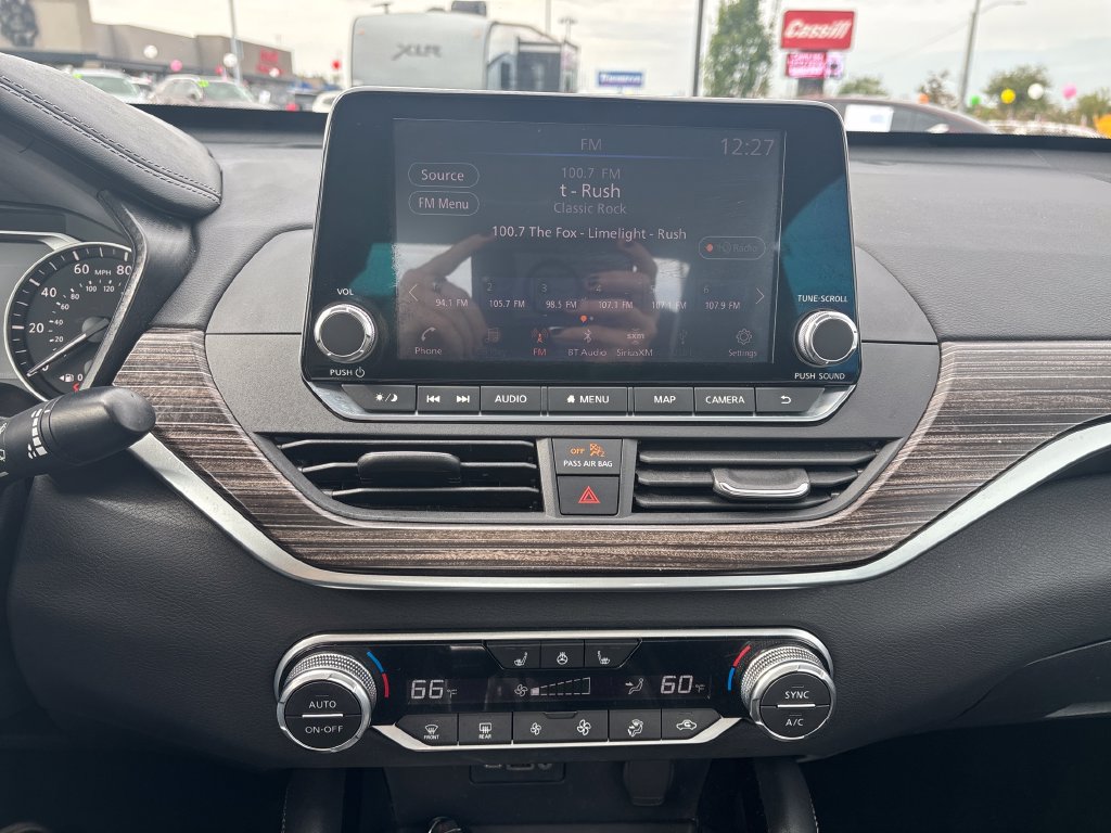 Used 2020 Nissan Altima 2.5 SL FWD image 22