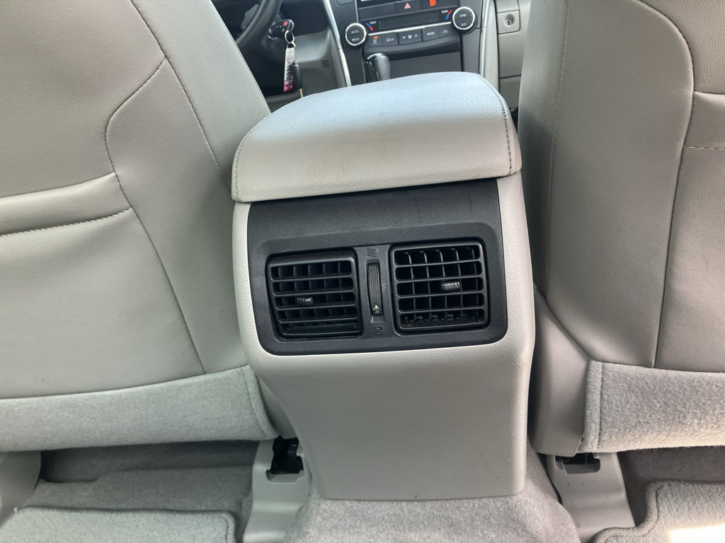 Used 2016 Toyota Camry XLE FWD image 26