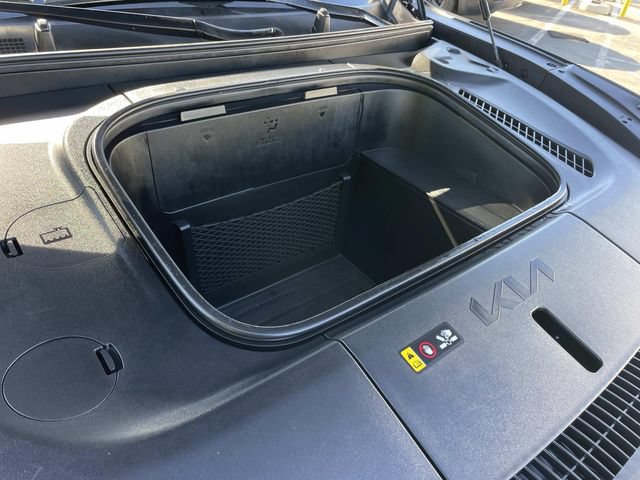 Used 2024 Kia EV9 Light Long Range RWD image 38