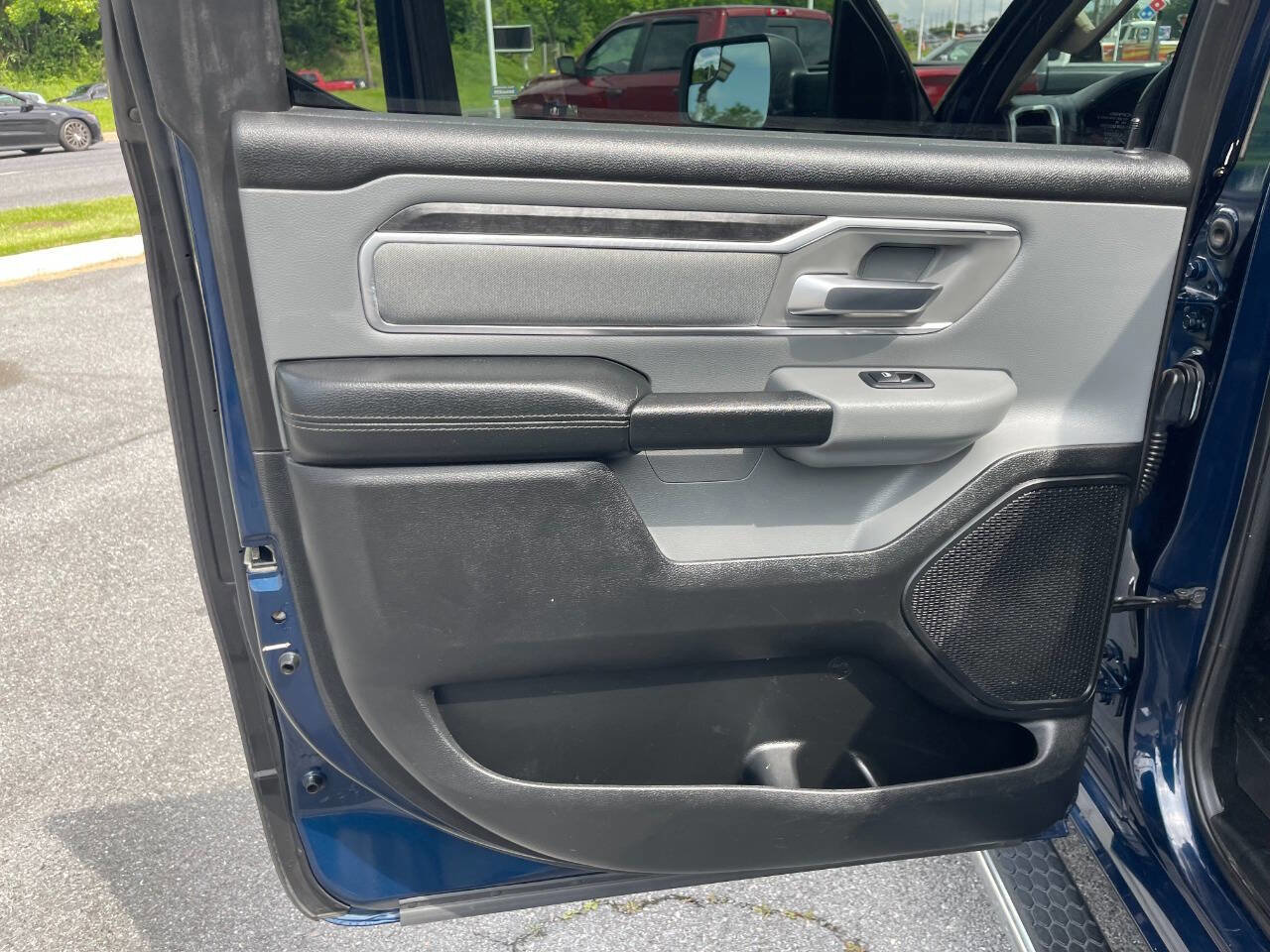 Used 2019 RAM 1500 Big Horn image 30