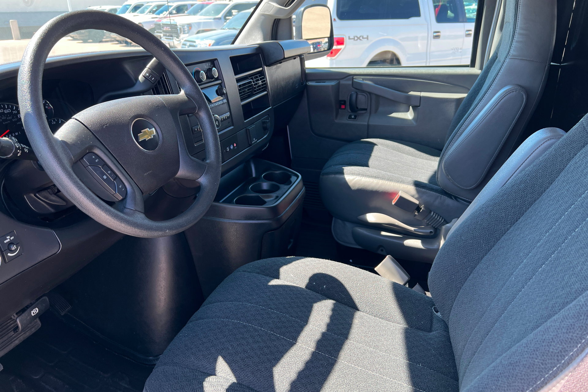 Used 2024 Chevrolet Express 2500 w/ Driver Convenience Package image 12